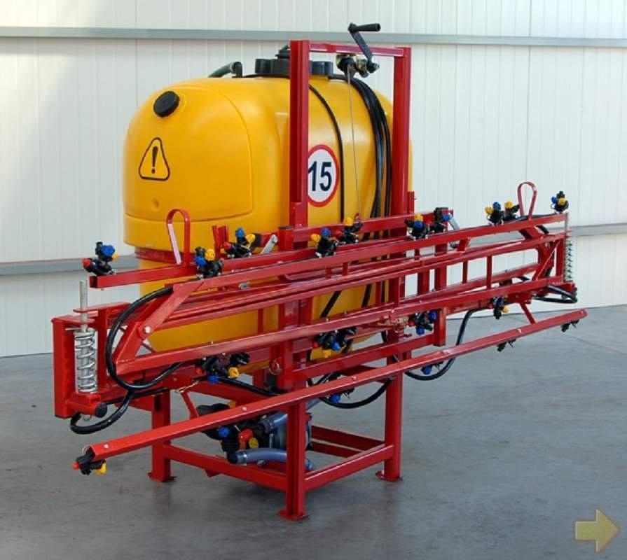 Опрыскиватель 600л-12м DEMAROL